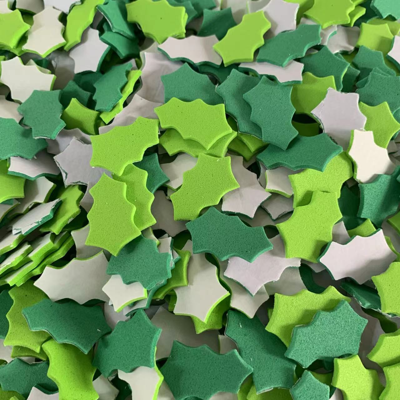 100PCS Christmas wreath leaes  - Art And Craft Autumn recensie en prijs