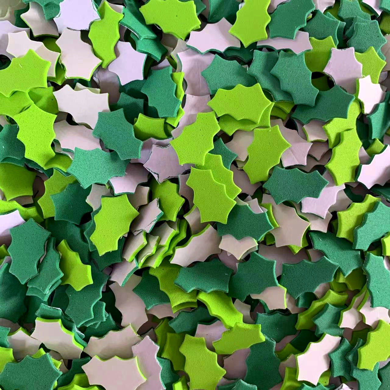 100PCS Christmas wreath leaes  - Art And Craft Autumn recensie en prijs