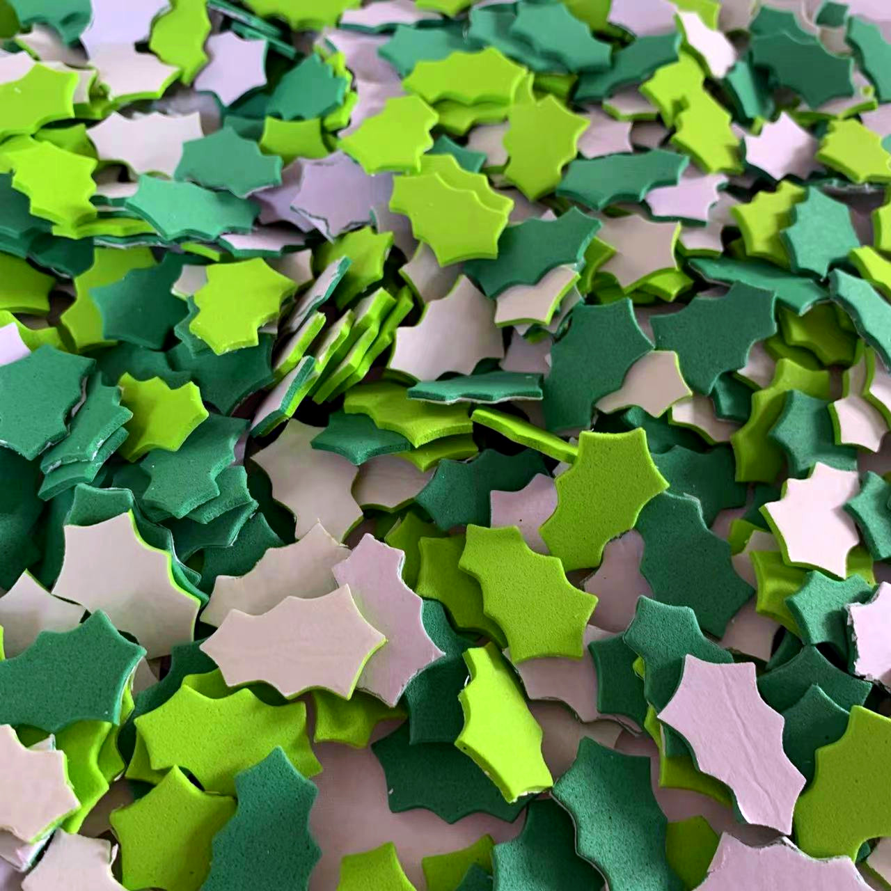 100PCS Christmas wreath leaes  - Art And Craft Autumn recensie en prijs